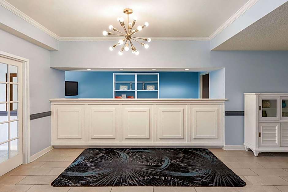 Days Inn by Wyndham Shallotte