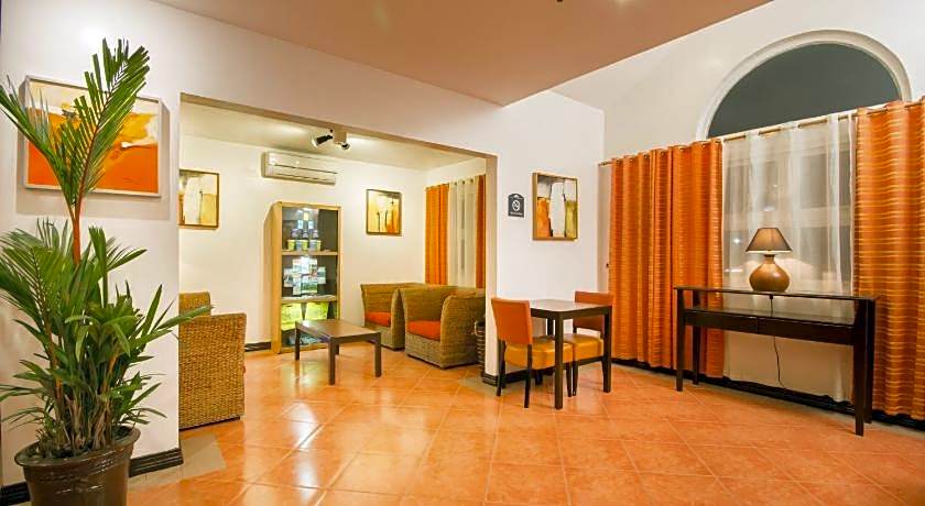 Microtel By Wyndham Eagle Ridge