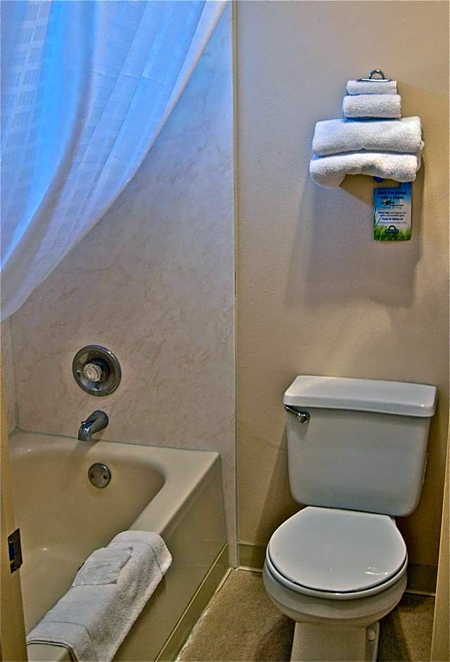 Days Inn by Wyndham Burns