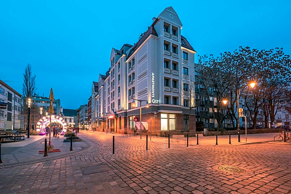 Q17 Apartments Rynek