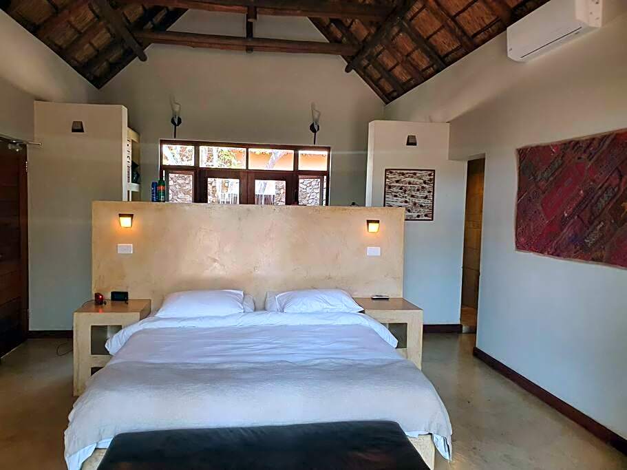 Zebula Golf and Wildlife Estate - Nagapie 12 Pax- Moi Signature Luxury villa