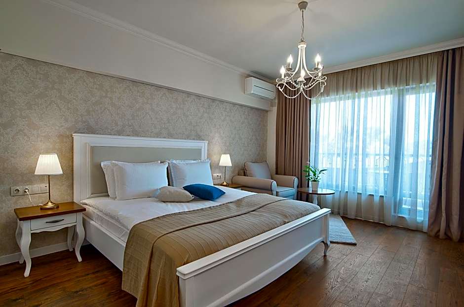 Sunny Castle Hotel - All Inclusive, Beach and Free parking