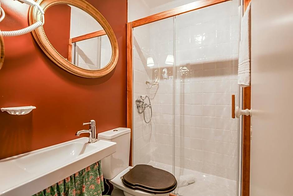 LUXa Charm House by LovelyStay