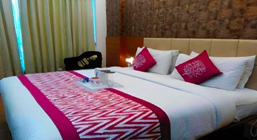 Hotel Signature Grand