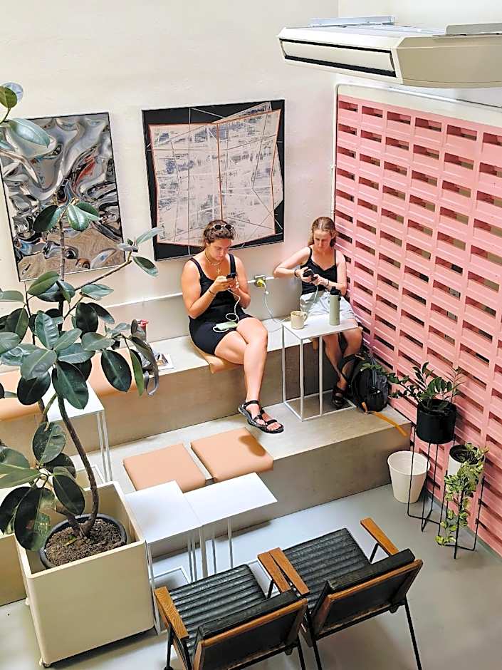 The Brownstone Hostel & Space