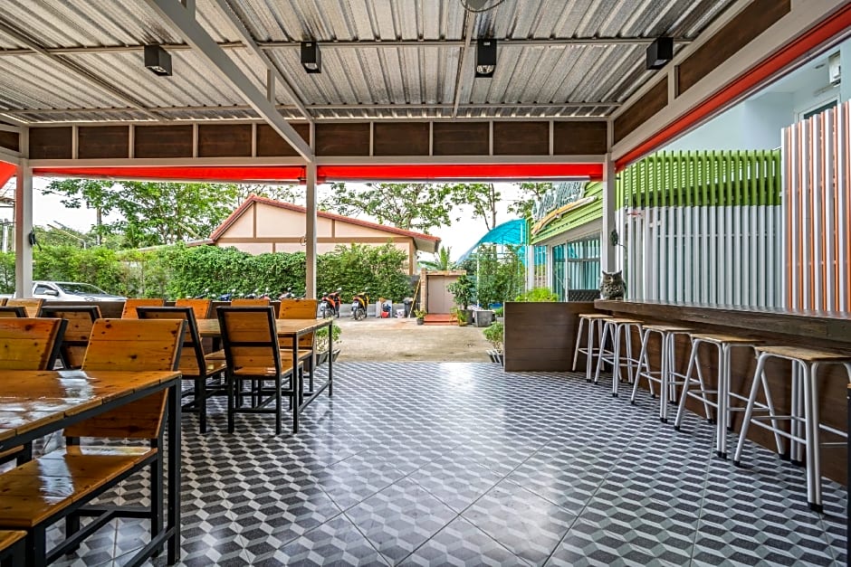Nai Yang Place - Phuket Airport