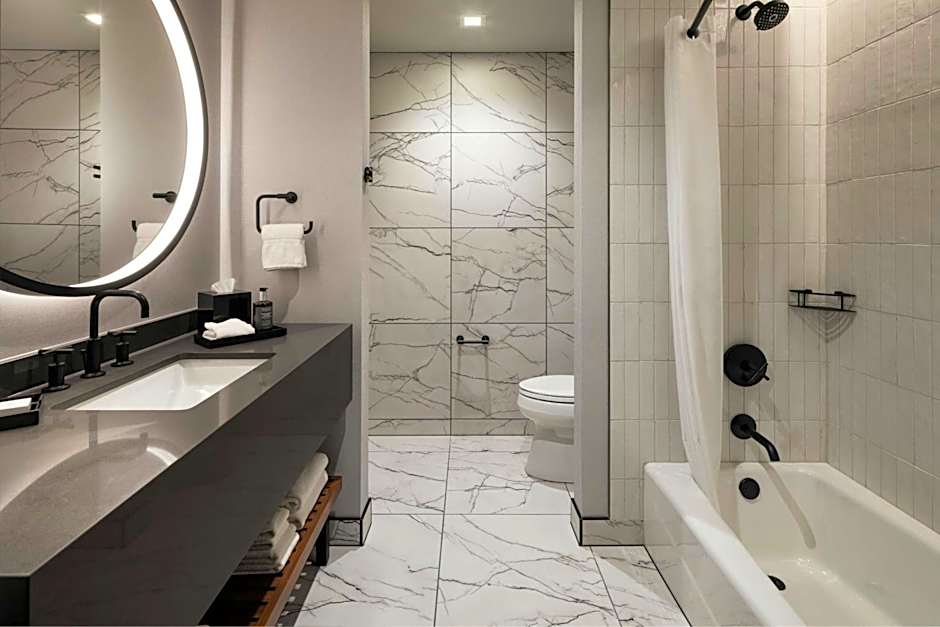 The Trade, Autograph Collection