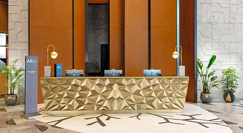 Mövenpick Hotel Istanbul Marmara Sea