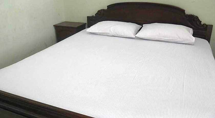 Hotel Garuda Syariah near Alun Alun Banjarnegara