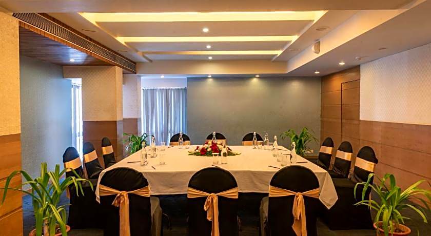 La-Paz Gardens Beacon Hotel - Vasco da Gama Goa