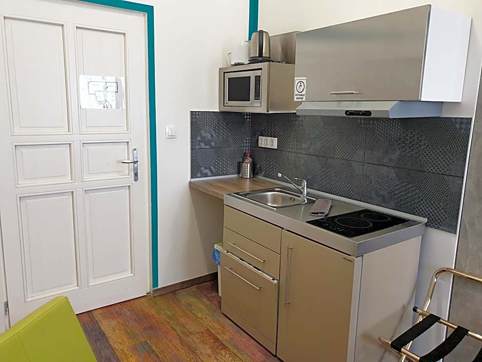 Amber Terrace Studios Downtown