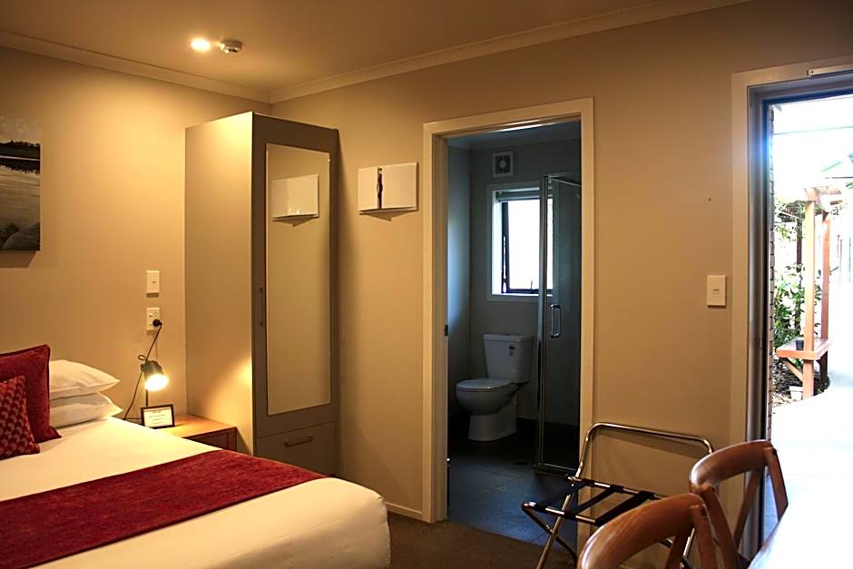 Albert Court Motor Lodge