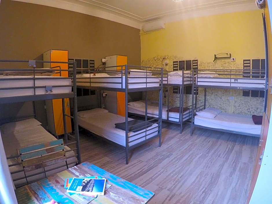 Victoria House Hostel