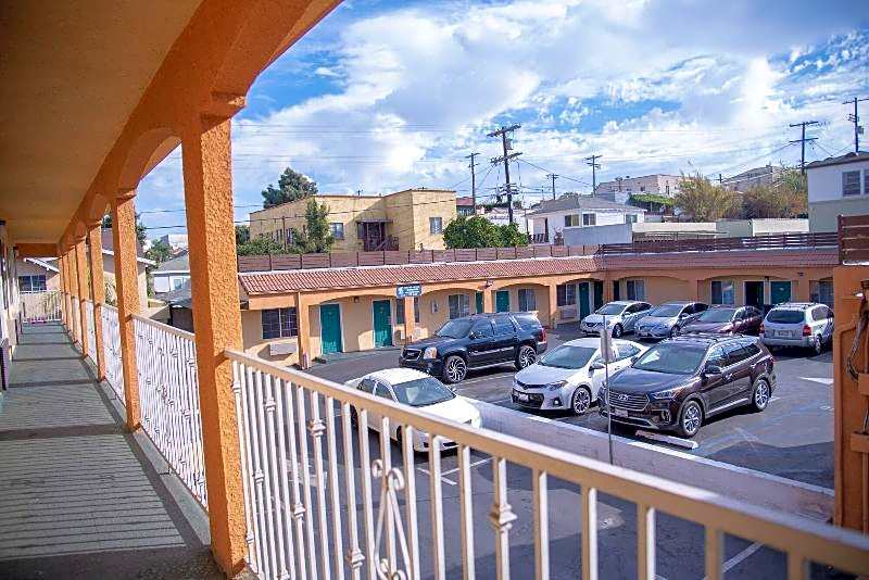 Starlight Inn la Brea