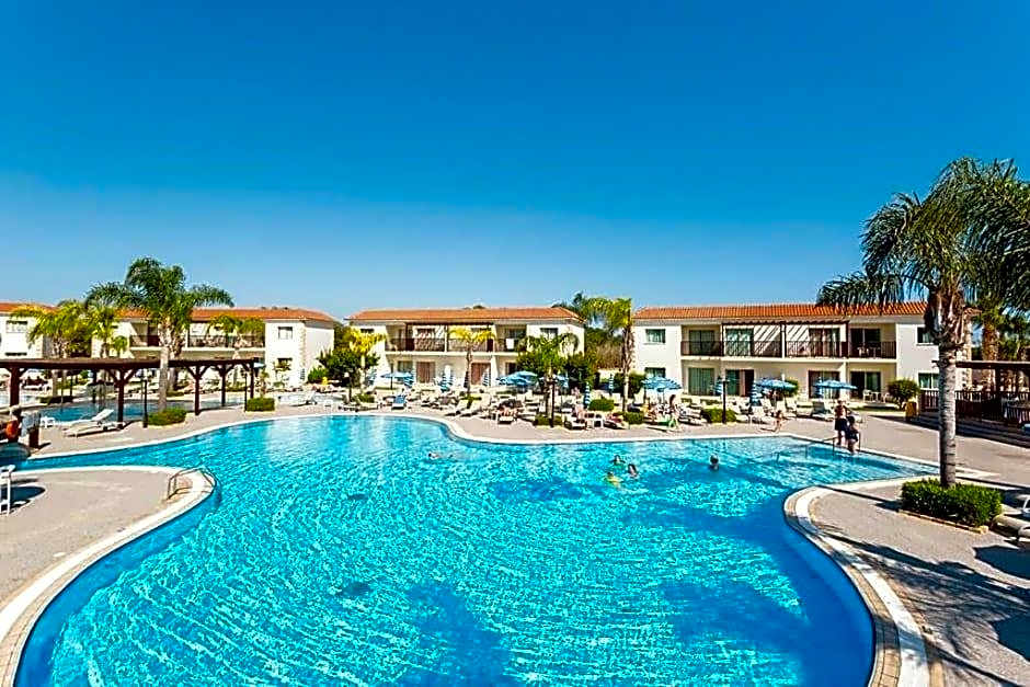 Tsokkos Paradise Holiday Village