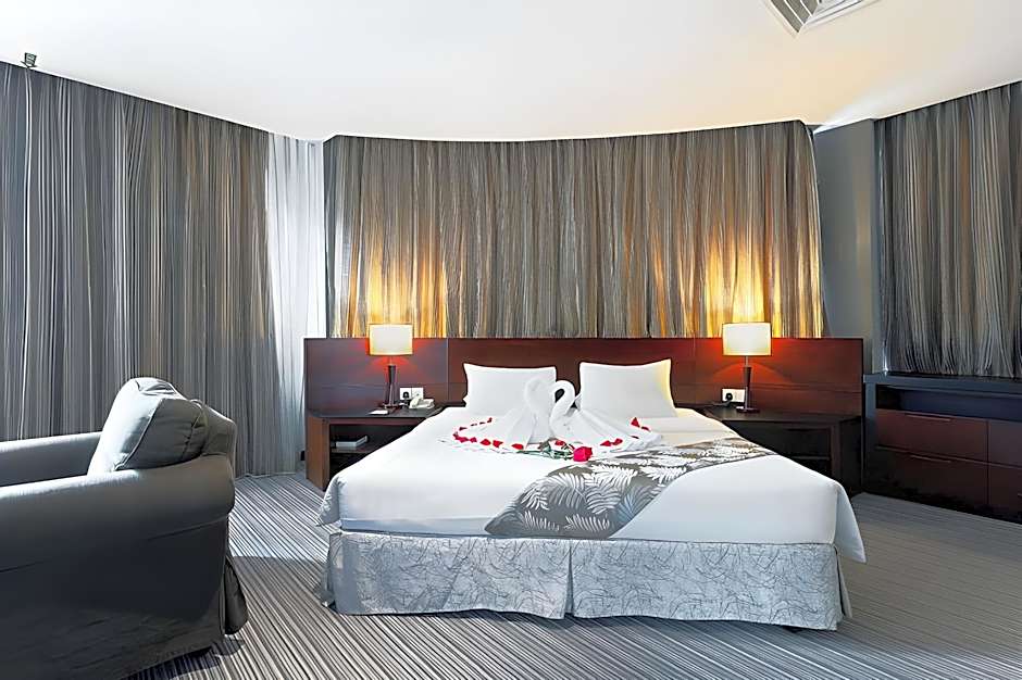 Hotel Sixty3