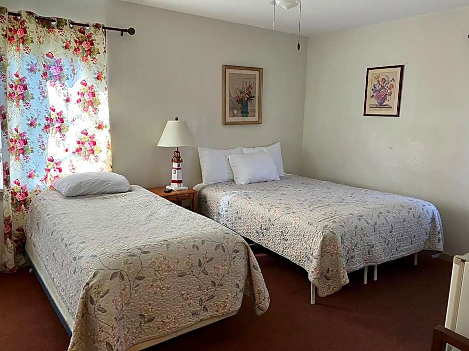 Lighthouse Inn
