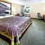 Super 8 by Wyndham Pine Bluff