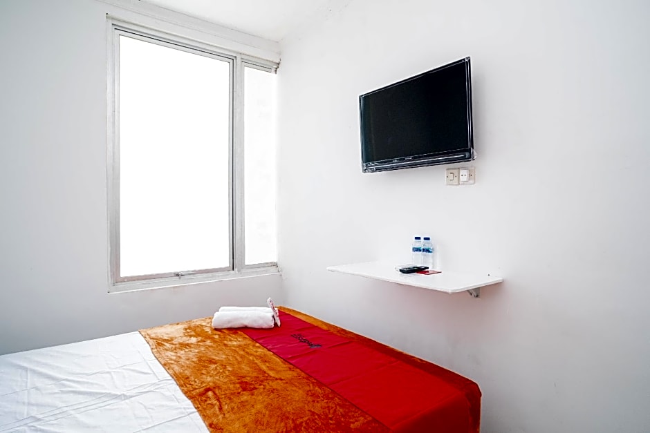 RedDoorz @ Aralia Harapan Indah