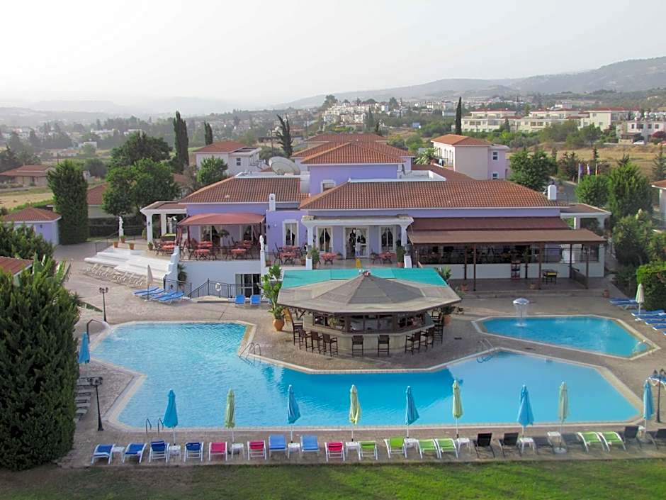 Akamanthea Holiday Village