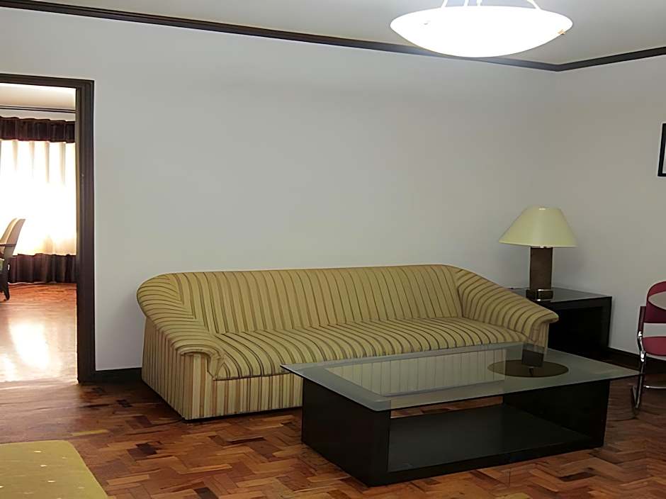 El Rico Suite Makati by RedDoorz