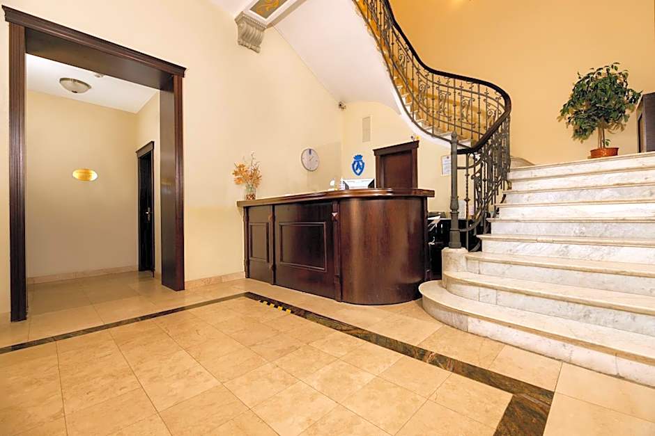 Atrium Hotel Ateneu City Center