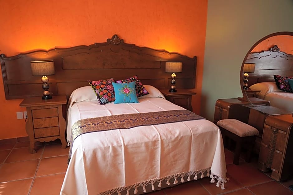 CASA ALFAREROS