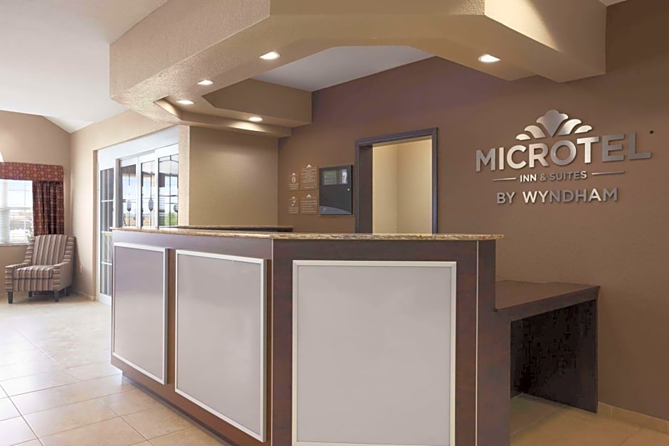 Microtel Inn & Suites By Wyndham Cotulla