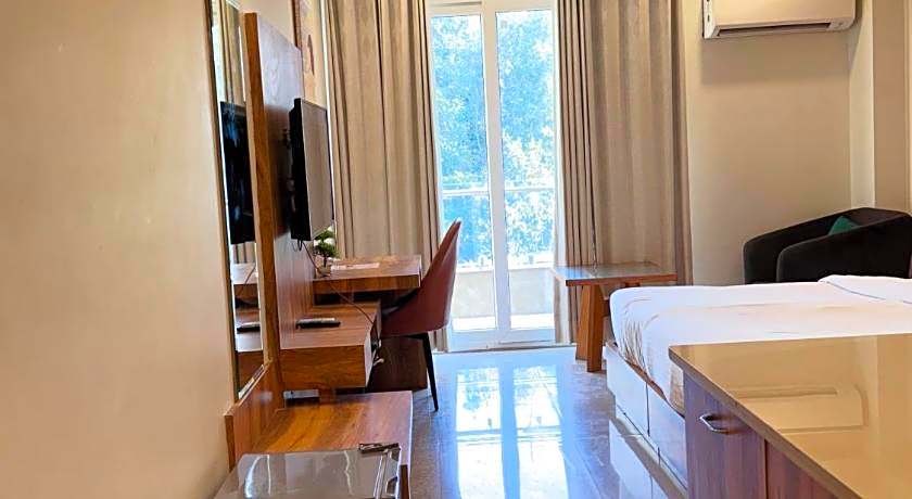 Hotel Golf View Suites