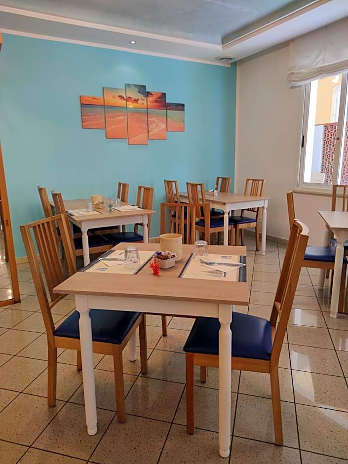 Hotel Adria B&B - Colazione fino alle 12