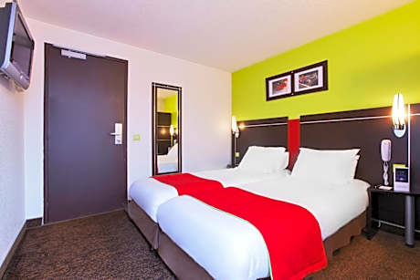 Twin Room with Access to Sauna included