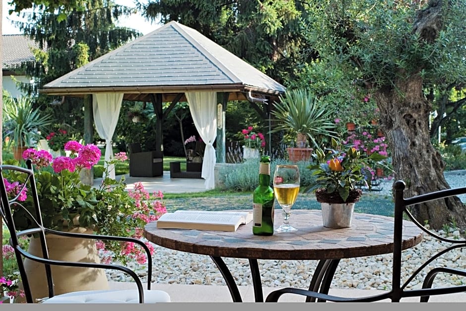 Logis Auberge Saint Simond