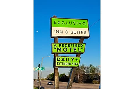 OYO Exclusivo Inn & Suites