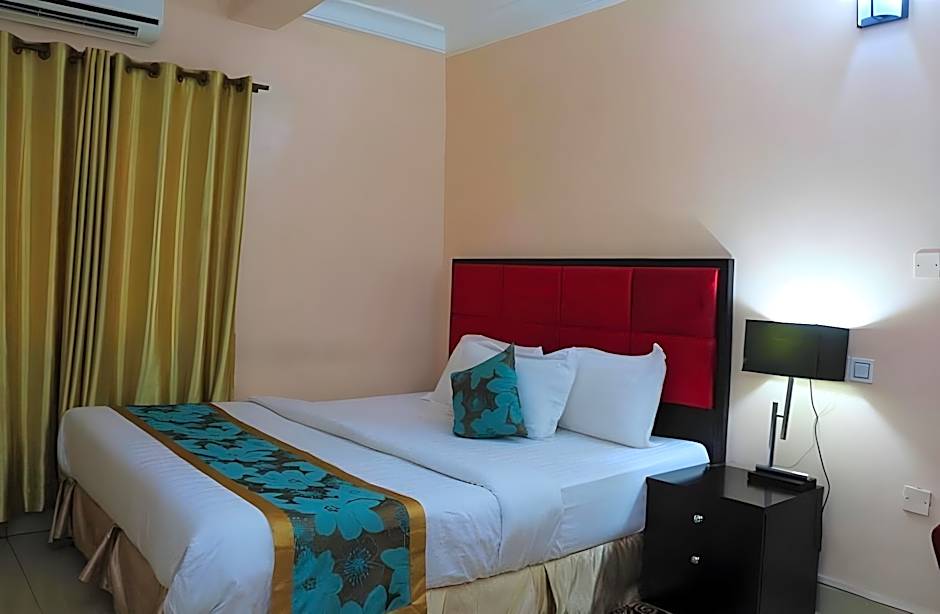 Photo 1 of 4 of Royal Suite