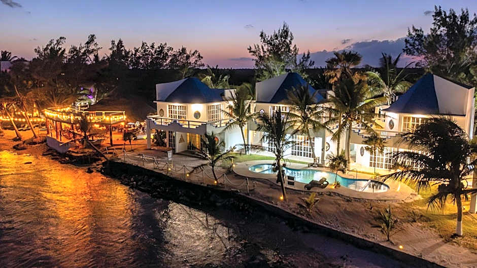 Casa Cenote Hotel