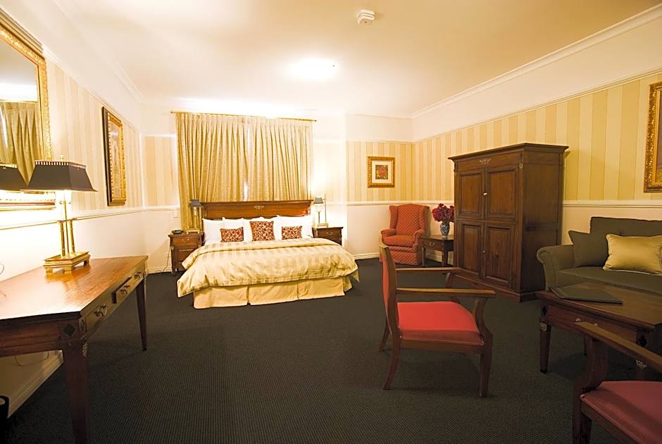 Redearth Boutique Hotel