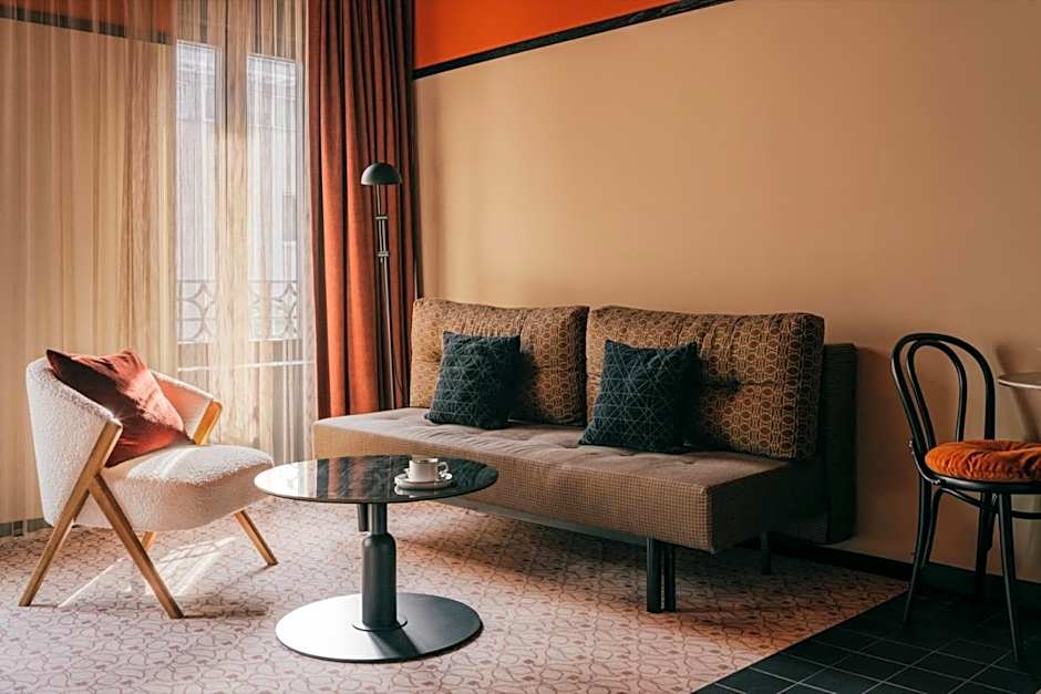 WELTWIEN Luxury Art Apartments & Free Parking
