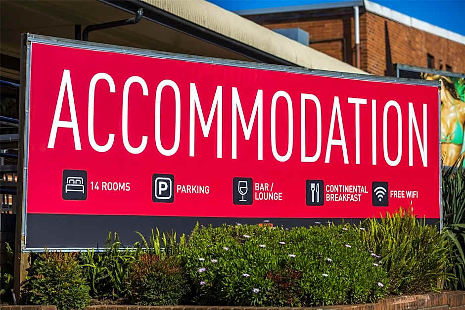 Nightcap at Hume Hotel