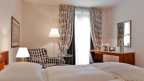 Zeller-Hotel+Restaurant