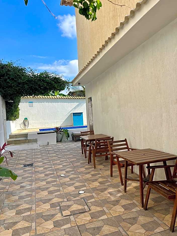 Casa inteira con piscina compartilhada