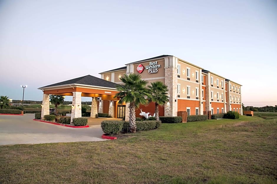 Best Western Plus Longhorn Inn & Suites