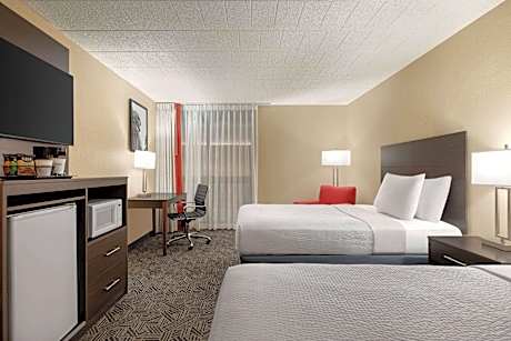 2 Double Beds Poolside Room Non-Smoking