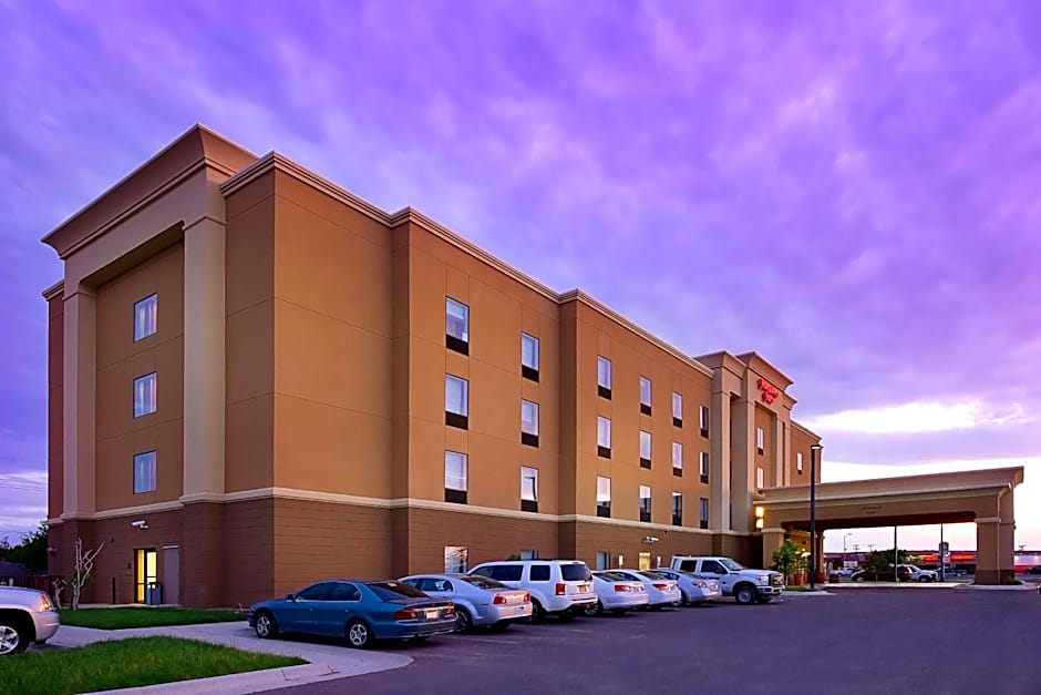 Hampton Inn By Hilton Pampa