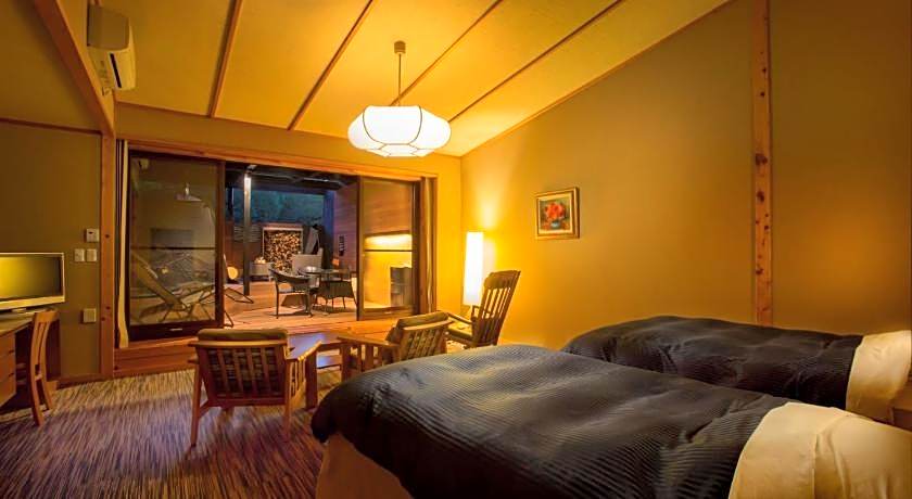 Tsutaya Tokinoyado Kazari