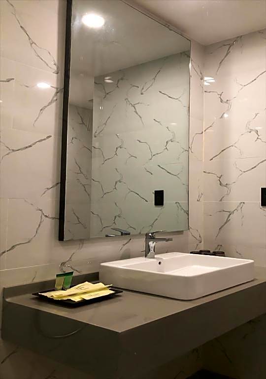 The Luxe Hotel Chau Doc