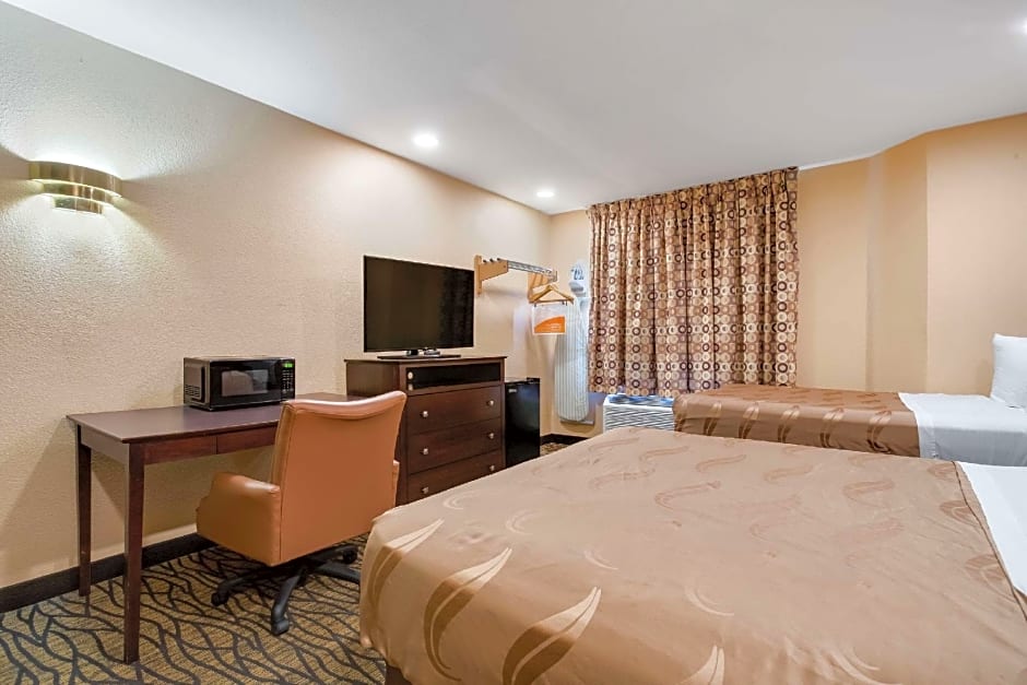 Quality Inn Lees Summit - Kansas City