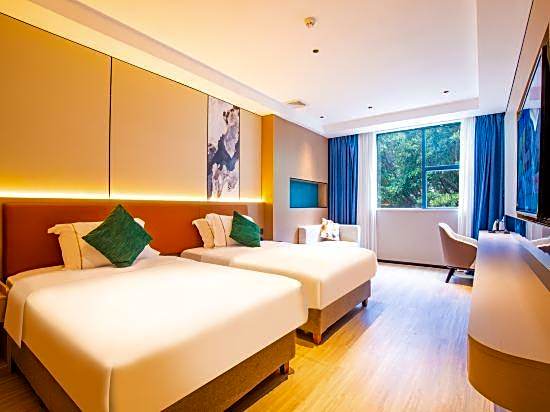 Pai Hotel Zhuhai Xinxiangzhou China Resources Vanguard Minzhu Railway Station – Zhuhai, IA
