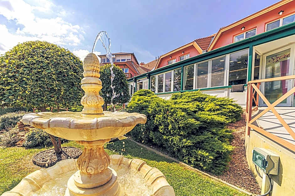 Mártoni Resort & Restaurant