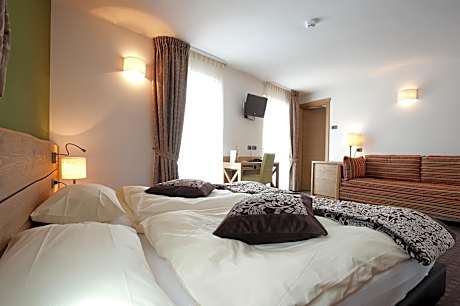 Deluxe Double Room with Balcony