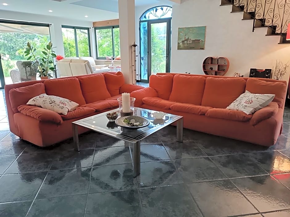 PIETRASANTA - VERSILIA - Villa Arzilla Garden con piscina